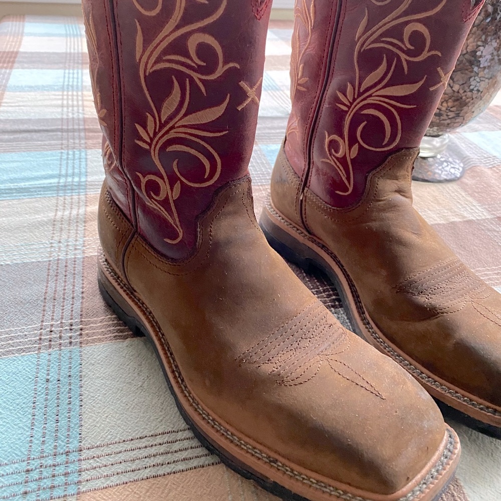 Twisted X women’s 8.5 B steel toed boots